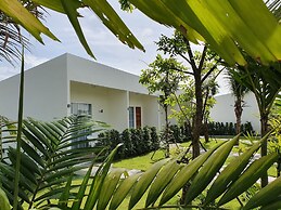 Meet Boutique Resort