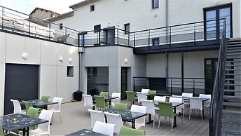 Hostel Les Terrasses du Roc