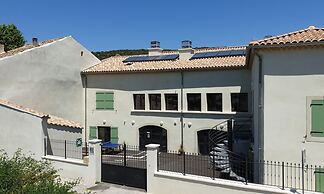 Hostel Les Terrasses du Roc