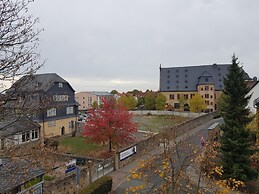 United - Hostel