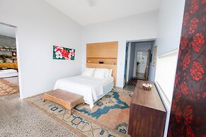 Coast Cook Islands - 3-Bedroom Beachfront Pool Villa