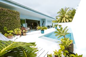 Coast Cook Islands - 3-Bedroom Beachfront Pool Villa