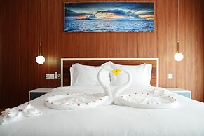 One Beach Resort By EHM