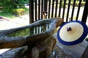 Gensen to Hanare no Oyado Tsuki