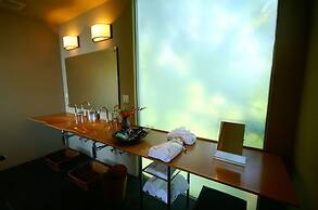 Gensen to Hanare no Oyado Tsuki