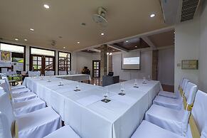 Blue Beach Grand Resort and Spa