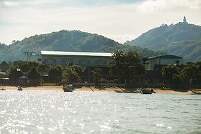 Blue Beach Grand Resort and Spa