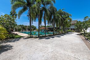 Blue Beach Grand Resort and Spa