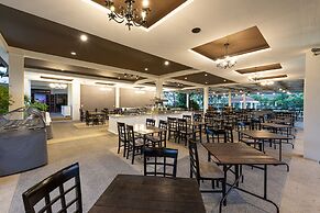 Blue Beach Grand Resort and Spa