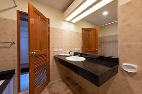 Blue Beach Grand Resort and Spa