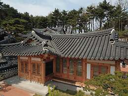 Donghae Hanok Donganjae