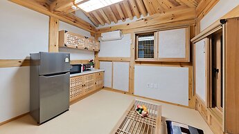 Donghae Hanok Donganjae