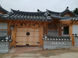 Donghae Hanok Donganjae