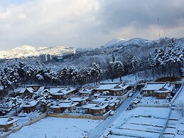 Donghae Hanok Donganjae