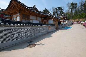 Donghae Hanok Donganjae