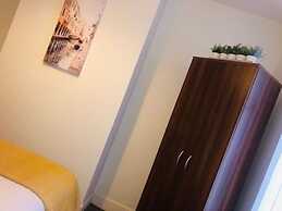 Townhouse @ Underwood Lane