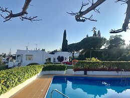 Fascinating & Luxurious Mountain & Pool View Apartment in Porto Banús