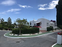 Fascinating & Luxurious Mountain & Pool View Apartment in Porto Banús