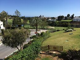 Fascinating & Luxurious Mountain & Pool View Apartment in Porto Banús