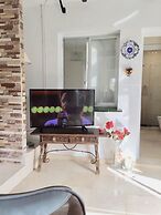 Fascinating & Luxurious Mountain & Pool View Apartment in Porto Banús