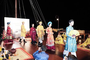Heritage Cruises Cat Ba Archipelago