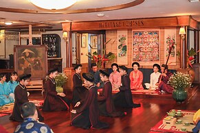 Heritage Cruises Cat Ba Archipelago