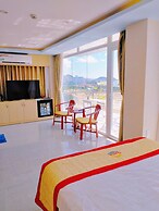 Sunrise Ninh Thuan Hotel