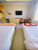 Sunrise Ninh Thuan Hotel