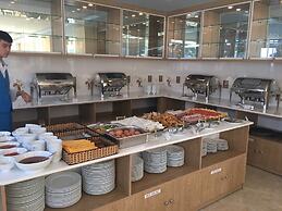 Sunrise Ninh Thuan Hotel