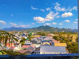Sunrise Ninh Thuan Hotel