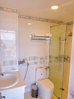 Sunrise Ninh Thuan Hotel