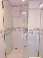 Sunrise Ninh Thuan Hotel