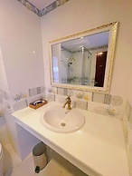 Sunrise Ninh Thuan Hotel