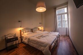 Athinas Street Inn