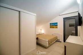 Luxury Apartments  Madomi