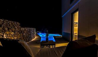 Luxury Apartments  Madomi