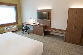 Holiday Inn Express & Suites Fort Wayne North by IHG