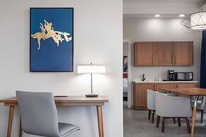 BLU-Tique, Akron, a Tribute Portfolio Hotel