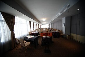 Mado Hotel