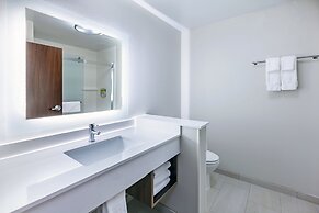 Holiday Inn Express & Suites Tulsa Northeast - Owasso by IHG