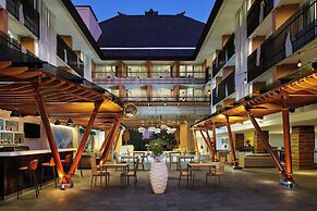 Fairfield by Marriott Bali Kuta Sunset Road