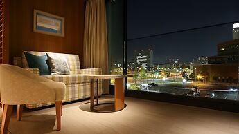 Intercontinental Yokohama Pier 8 by IHG