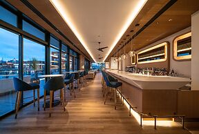 Intercontinental Yokohama Pier 8 by IHG