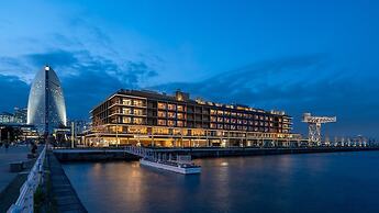 Intercontinental Yokohama Pier 8 by IHG