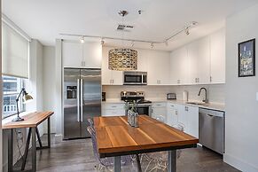 Gorgeous Condos Near French Quarter