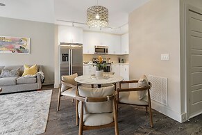 Gorgeous Condos Near French Quarter