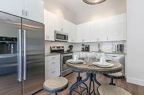 Gorgeous Condos Near French Quarter