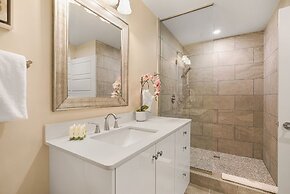 Gorgeous Condos Near French Quarter