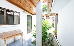 Maoritsio Garden studios