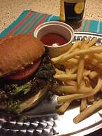 Heart Hostel and Diner